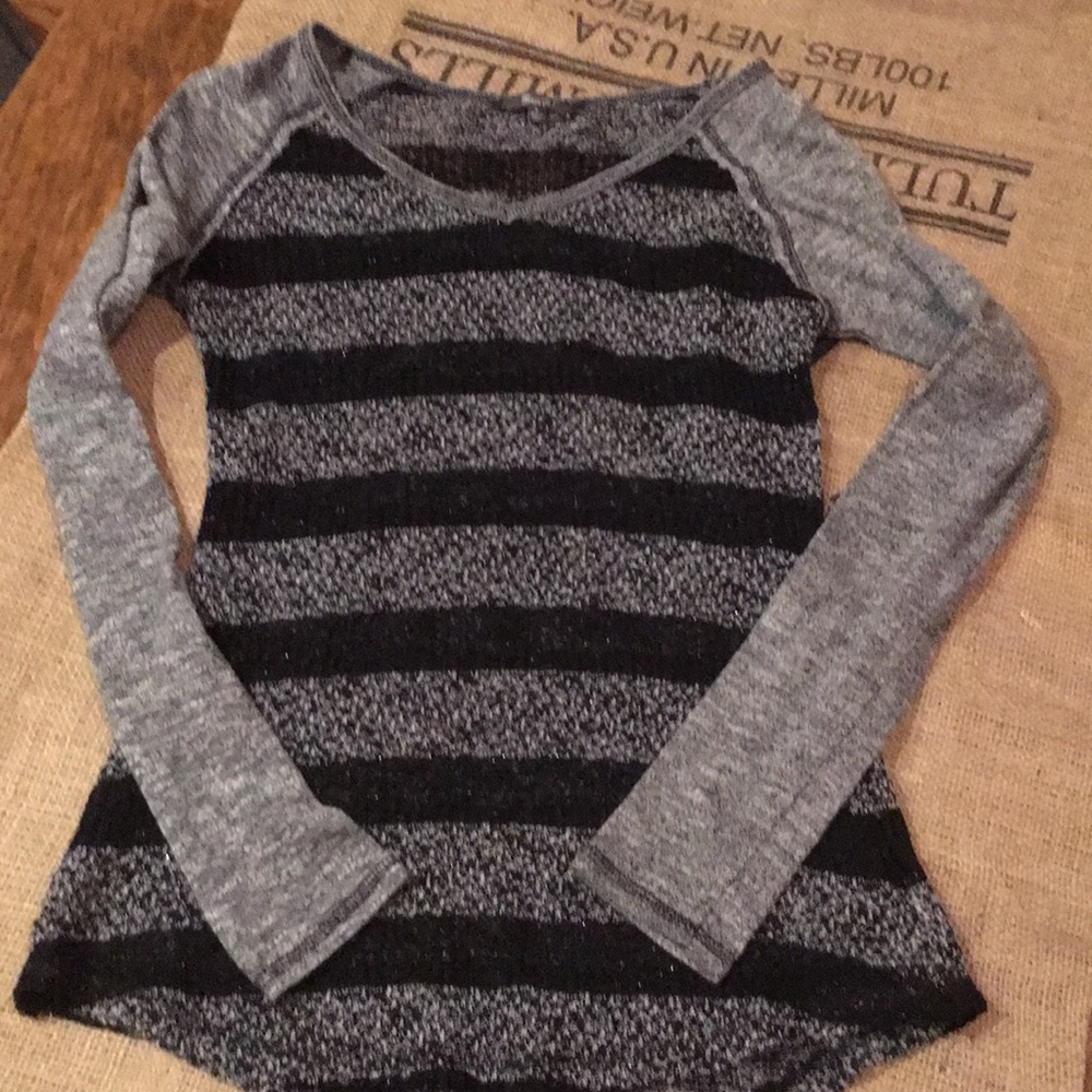 Miss me sweater size S😮👏🏻🍷